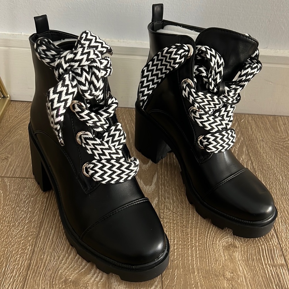 Cute lil boot